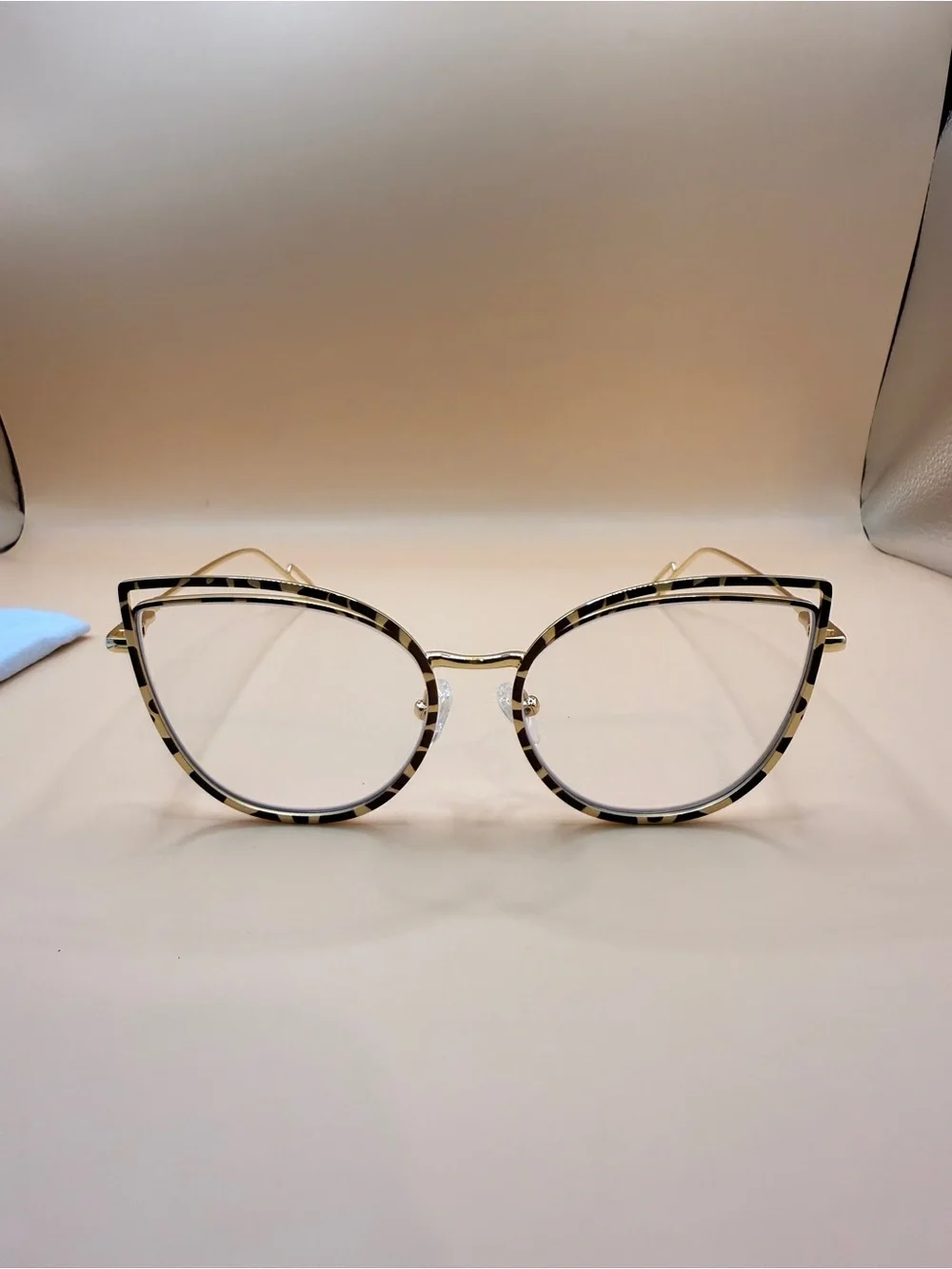 Women’s Cat-Eye Fashion Glasses in Tortoiseshell and Gold, No prescription